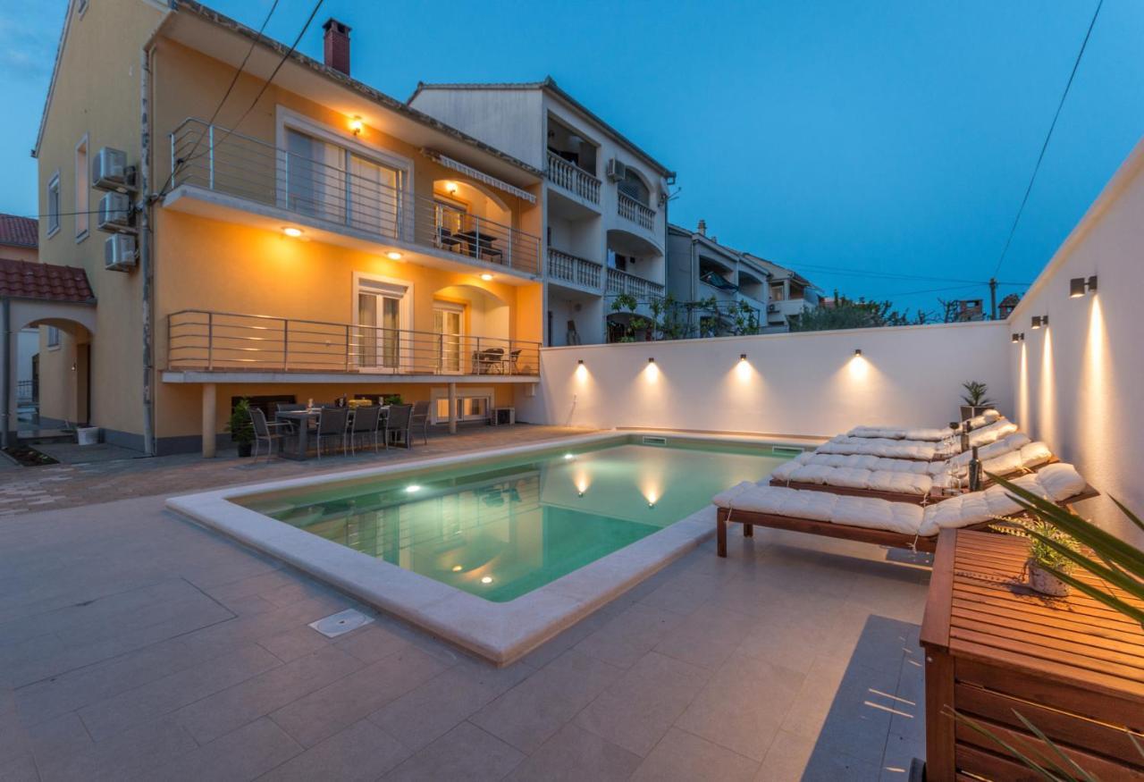 זאדאר Apartment Jakov With A Pool מראה חיצוני תמונה